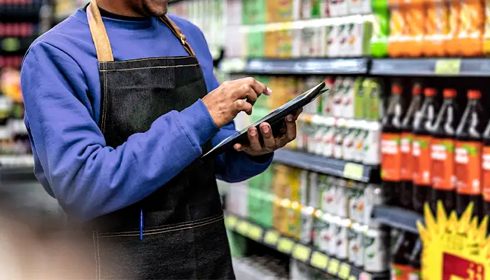 Estoquista: o que faz, salário, mercado de trabalho e como conquistar o primeiro emprego O que faz um Estoquista?